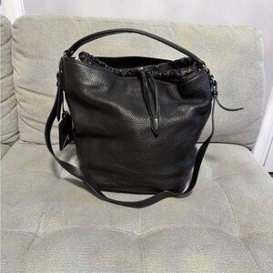 Burberry Black Leather Women's Bag